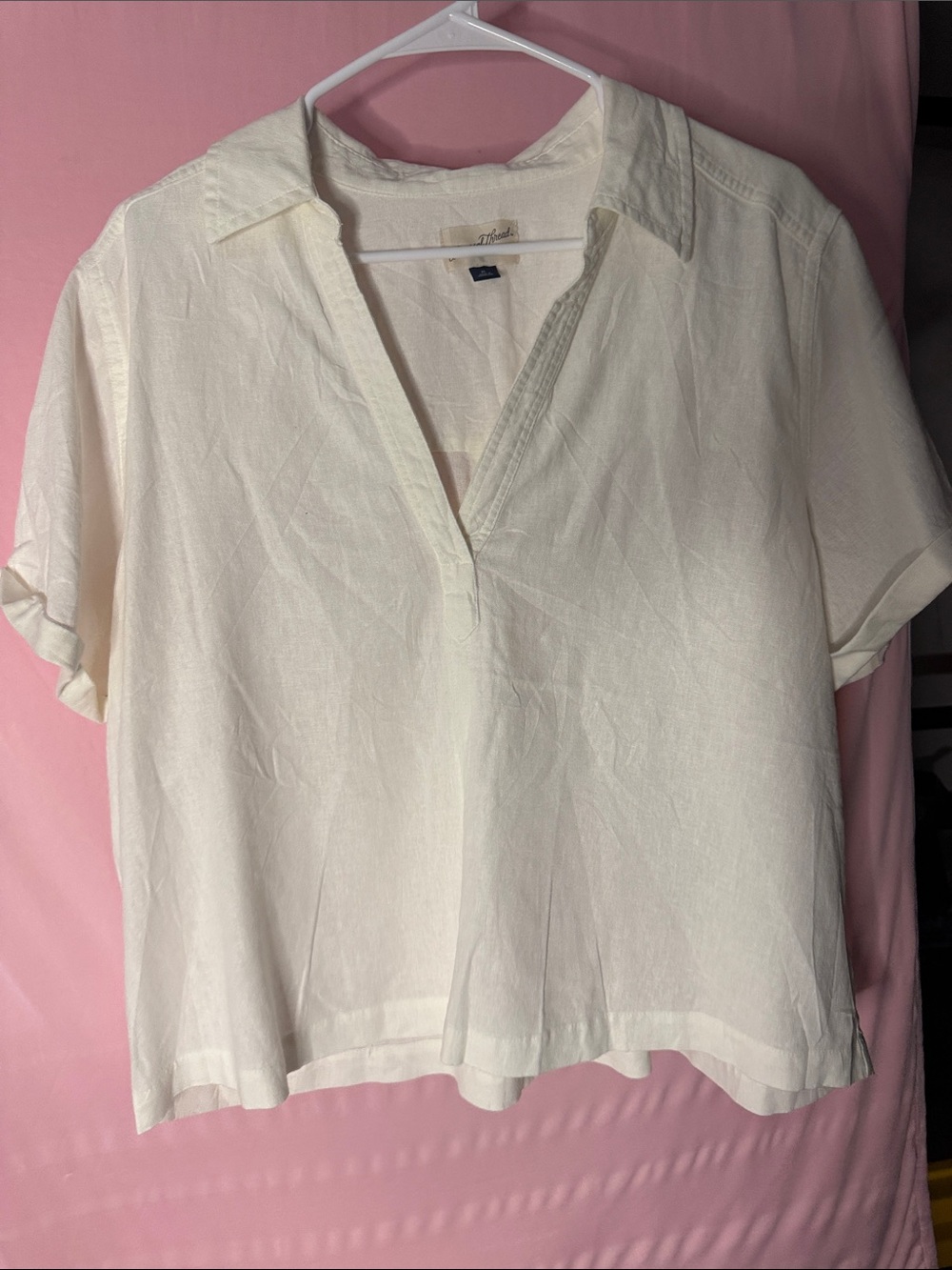 Universal Thread Cream Short Sleeve V-Neck Collared Top